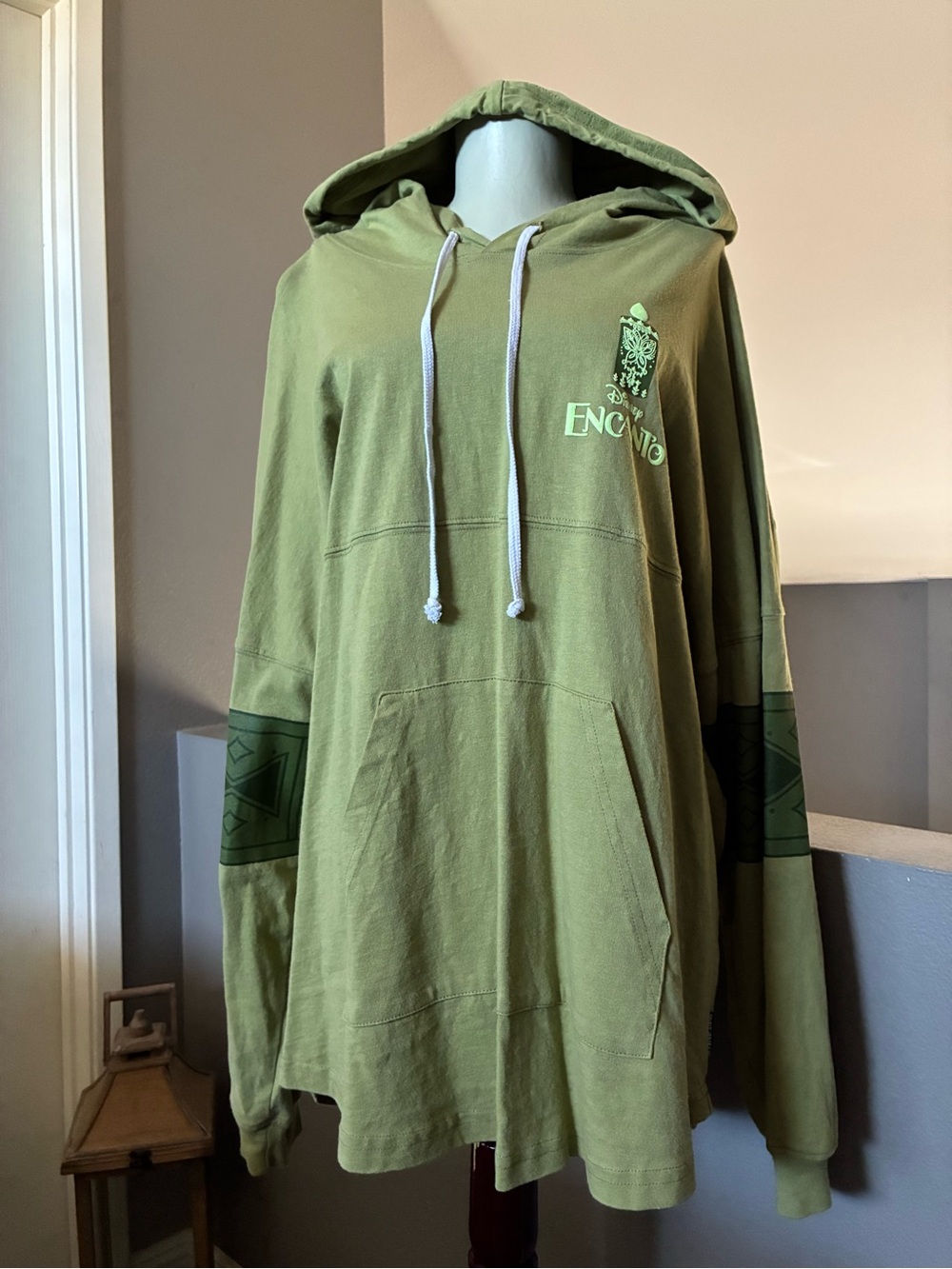 Disney Encanto Bruno Hooded Spirit Jersey Size Large Glow in the Dark Rats
